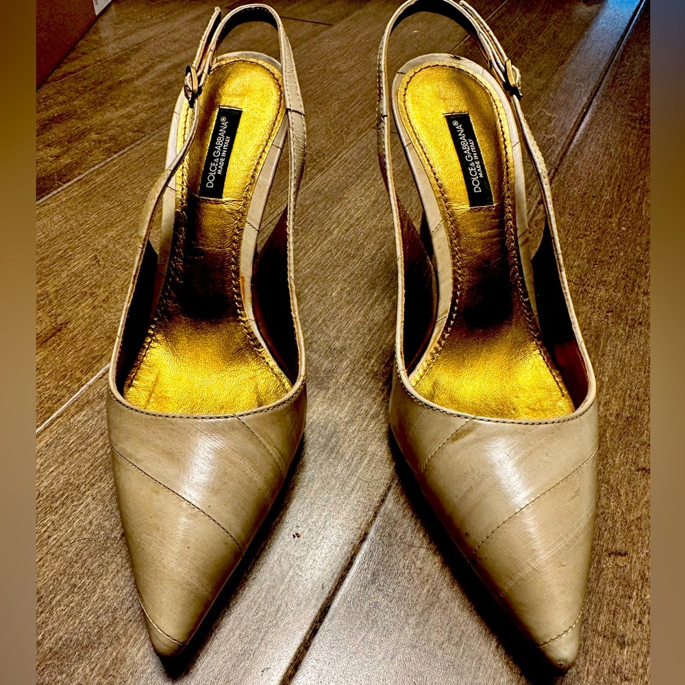 Dolce and Gabbana sling back pumps heels 36.5